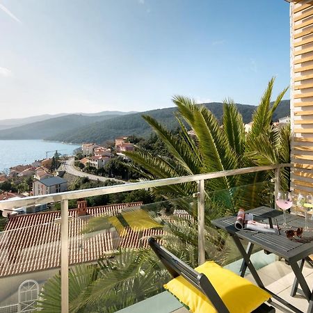 Small Apartment With A Big View Rabac Ngoại thất bức ảnh